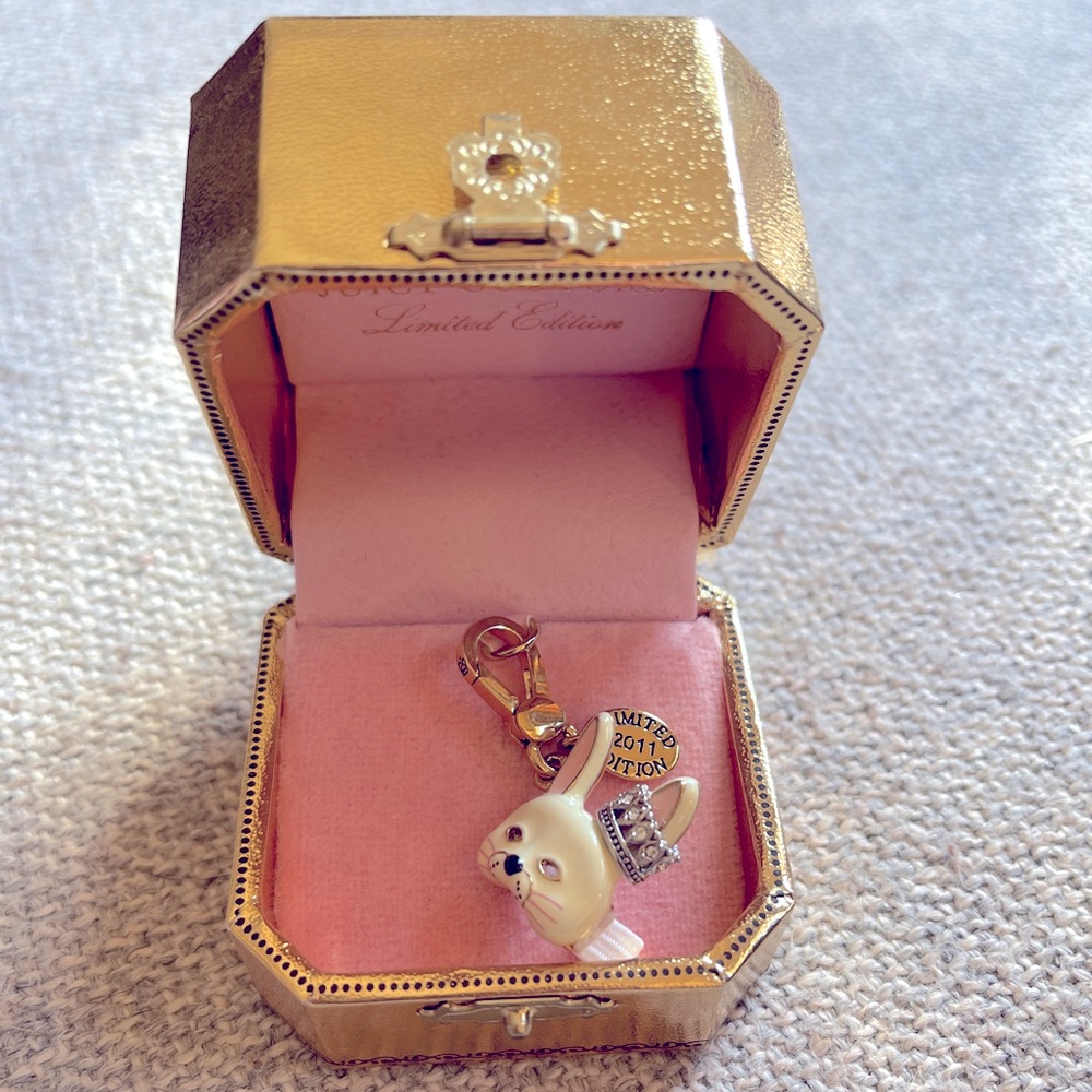 JUICY COUTURE 2011 Limited Edition BUNNY MASK Charm NWT RARE